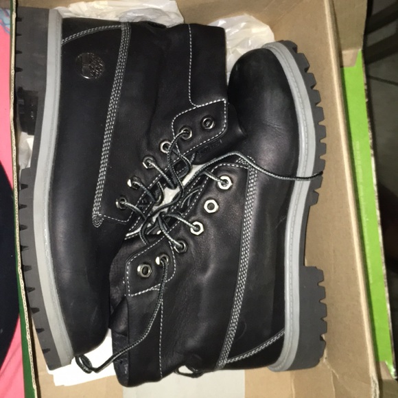 Timberlands - Picture 2 of 6